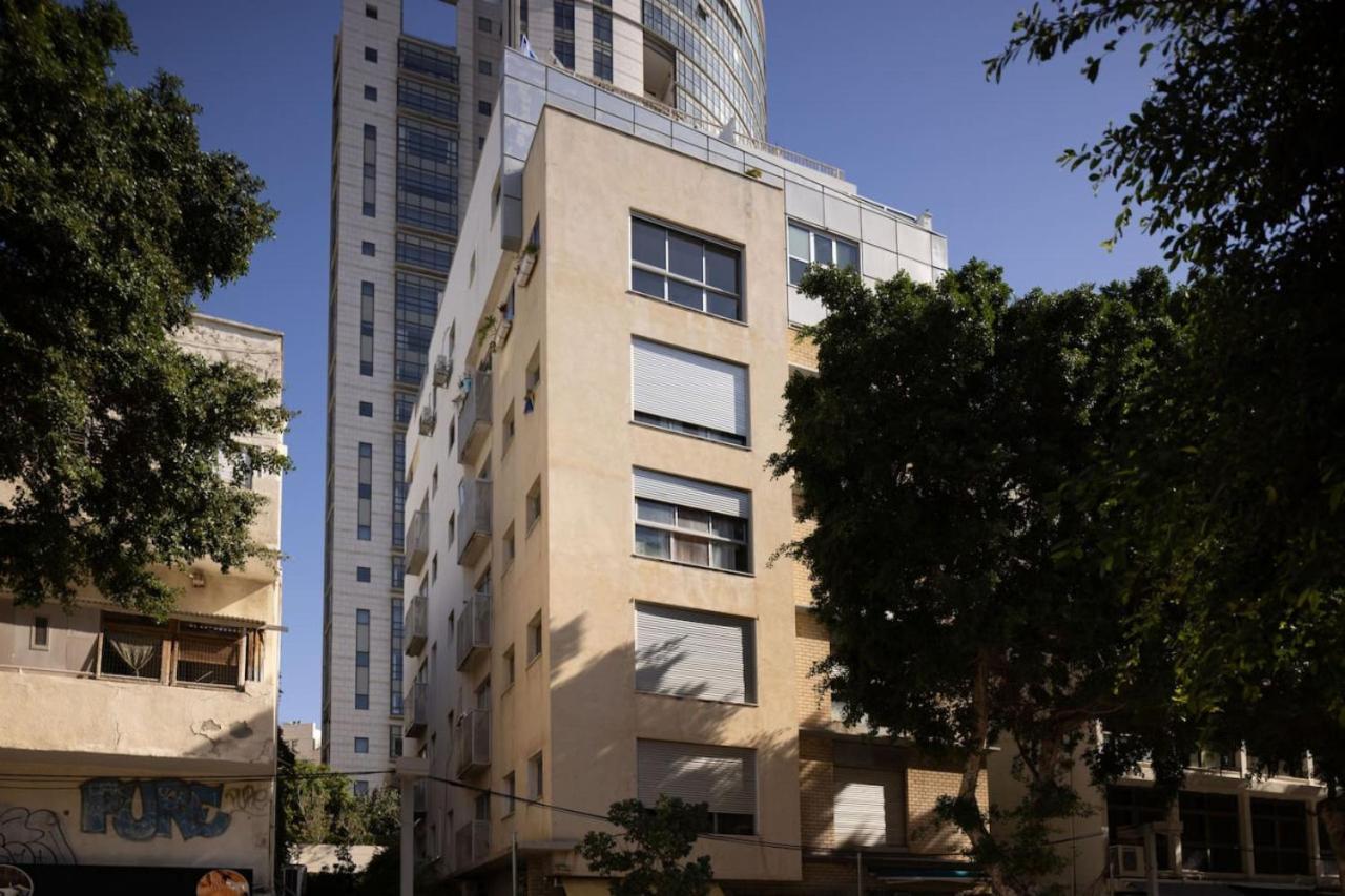 Appartement Charming 1br W Balcony In The Heart Of Tlv With Mamad By Sea N' Rent Tel-Aviv