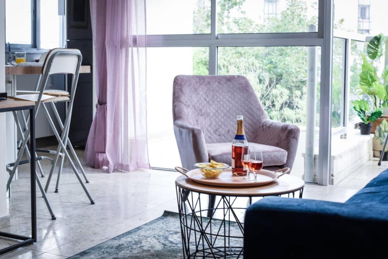 Charming 1br W Balcony In The Heart Of Tlv With Mamad By Sea N' Rent Appartement